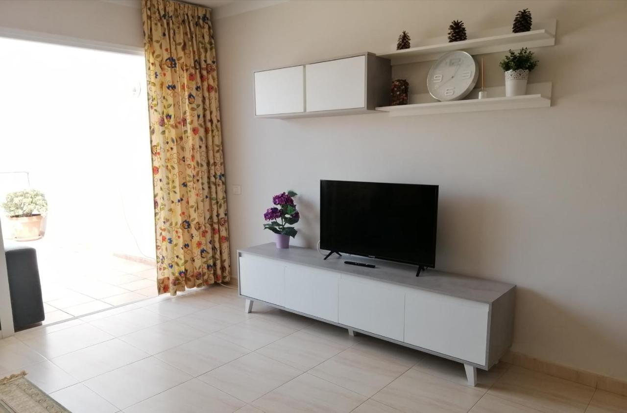 Apartment With Ocean View In Costa Adeje Bagian luar foto