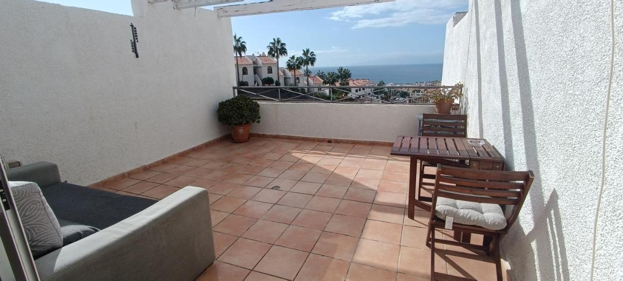 Apartment With Ocean View In Costa Adeje Bagian luar foto